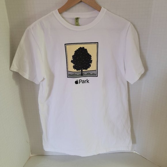 Tee T Shirt Apple Park Orchard California White Graphic Cotton M Medium - Picture 1 of 9